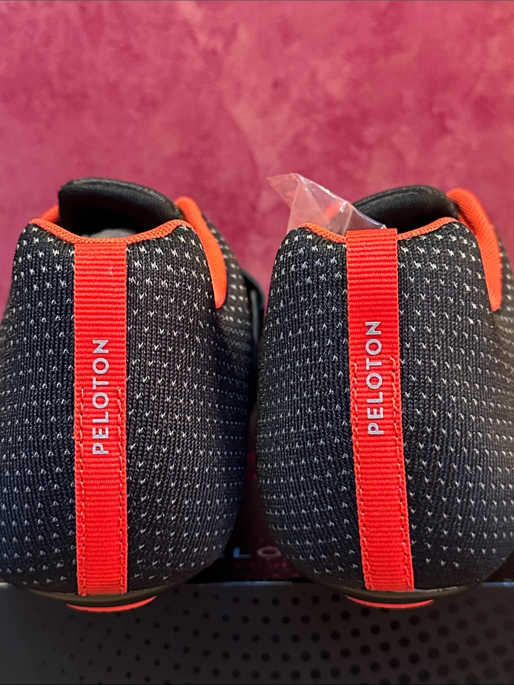 Peloton Altos Unisex Black and Red Cycling Shoes, New in box,Size 6.5 Women - Picture 4 of 9